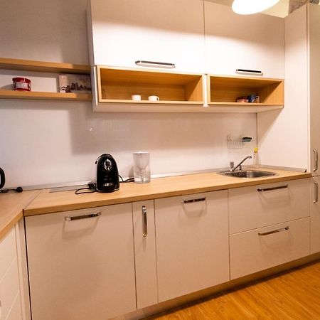 Ardor Apt - Bright And Secluded Apartment In The Heart Of Old Town Брашов Экстерьер фото