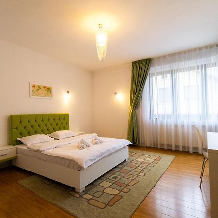 Ardor Apt - Bright And Secluded Apartment In The Heart Of Old Town Брашов Экстерьер фото